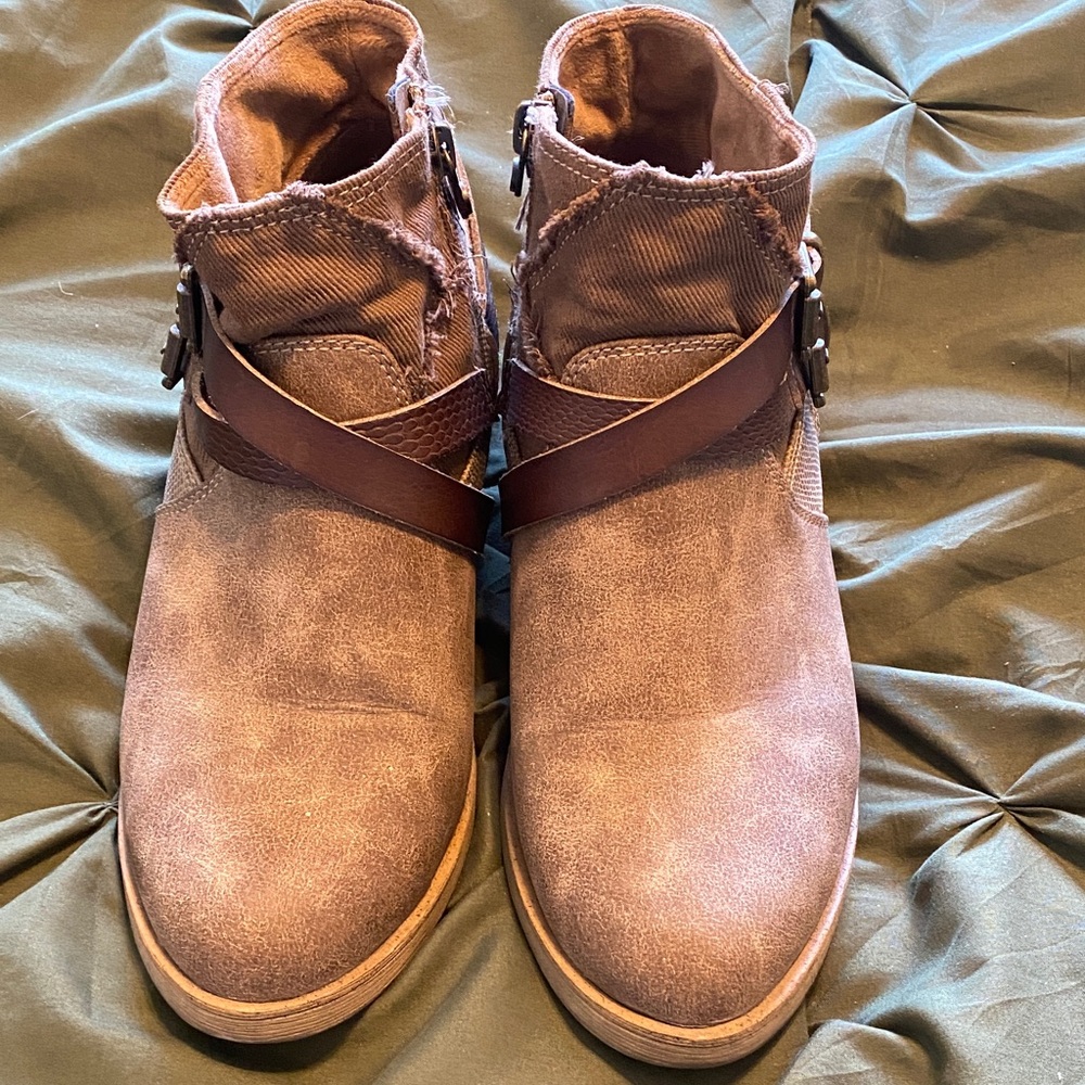 Blowfish Ankle booties